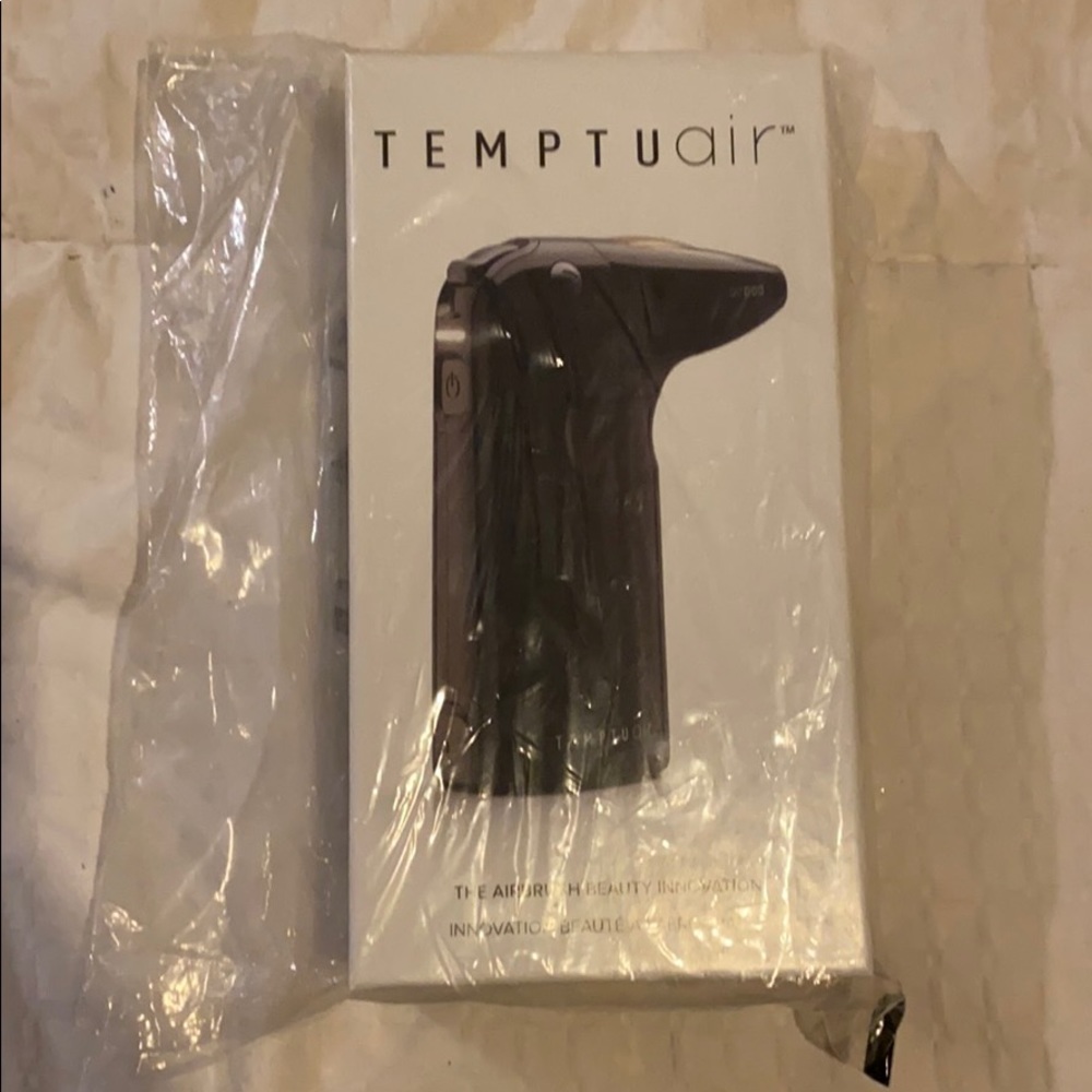 Temptu airbrush machine